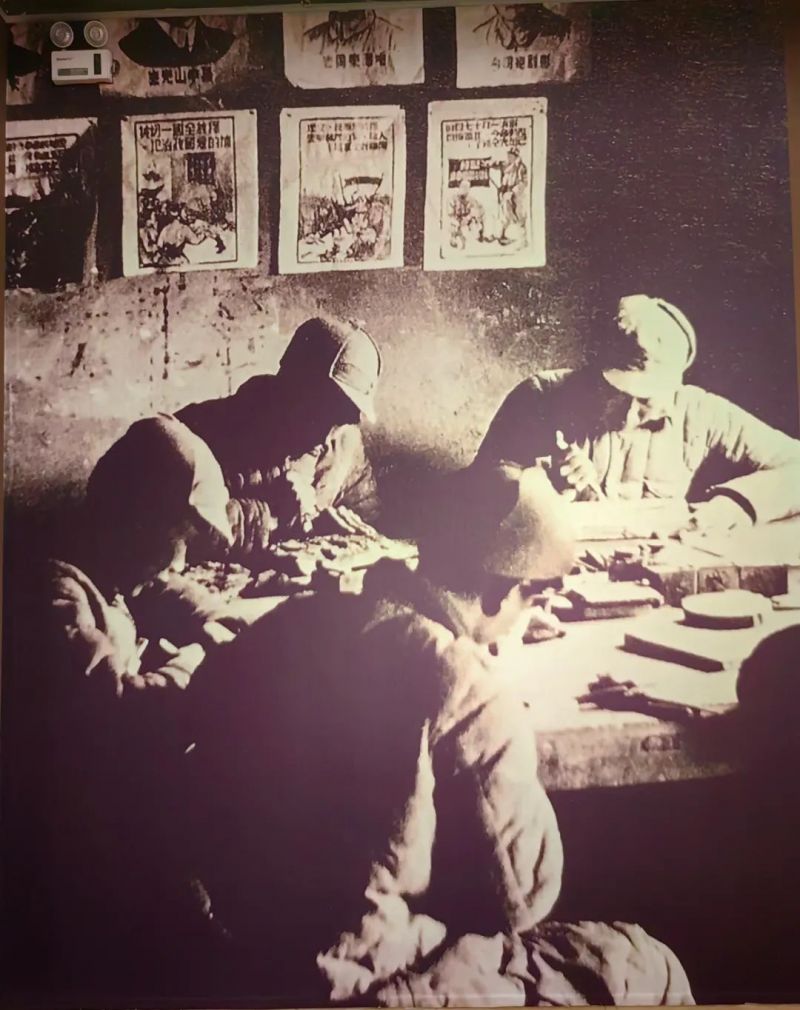 延安木刻版画中的算盘